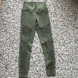 Alo Yoga Moto Leggings